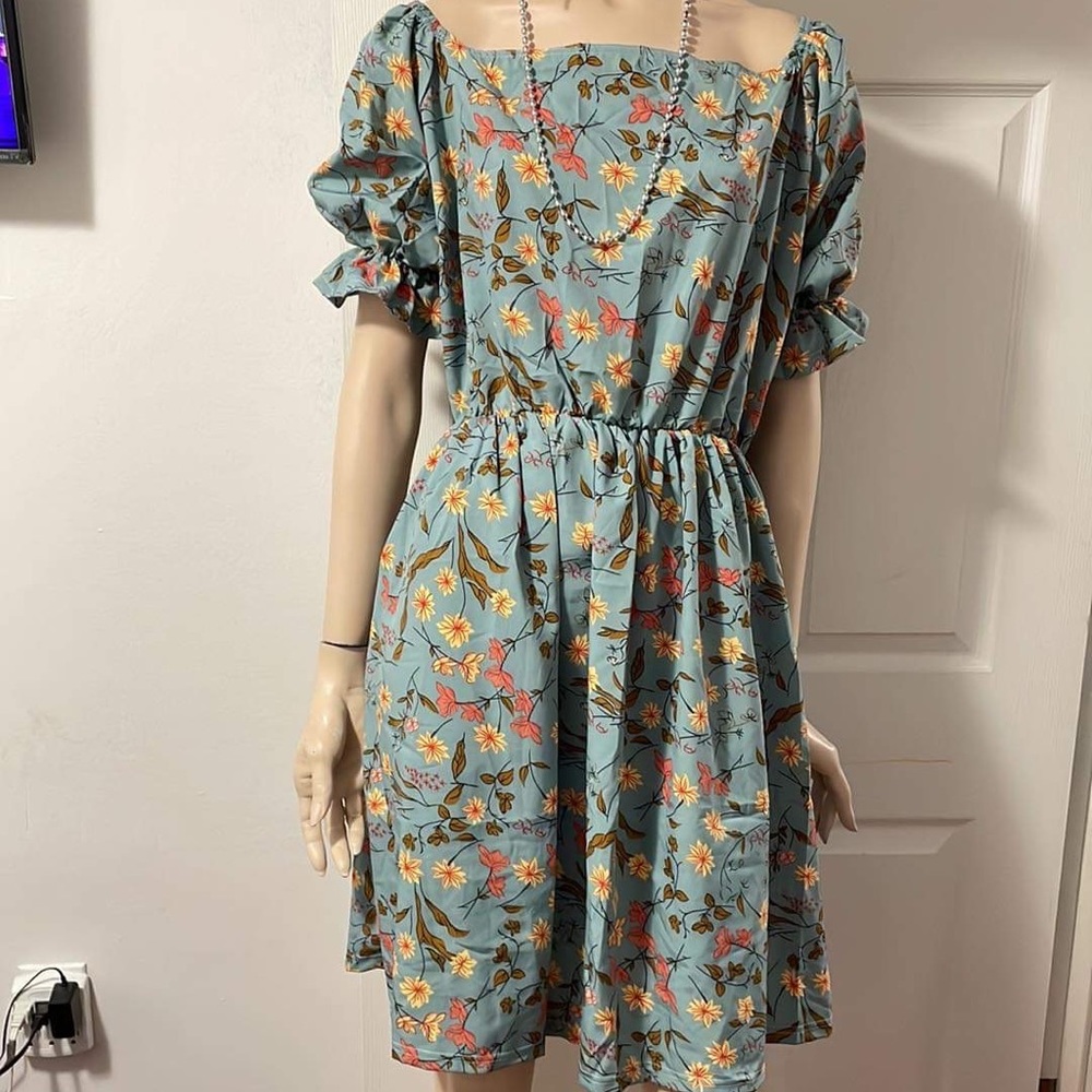 New floral dress.Large size